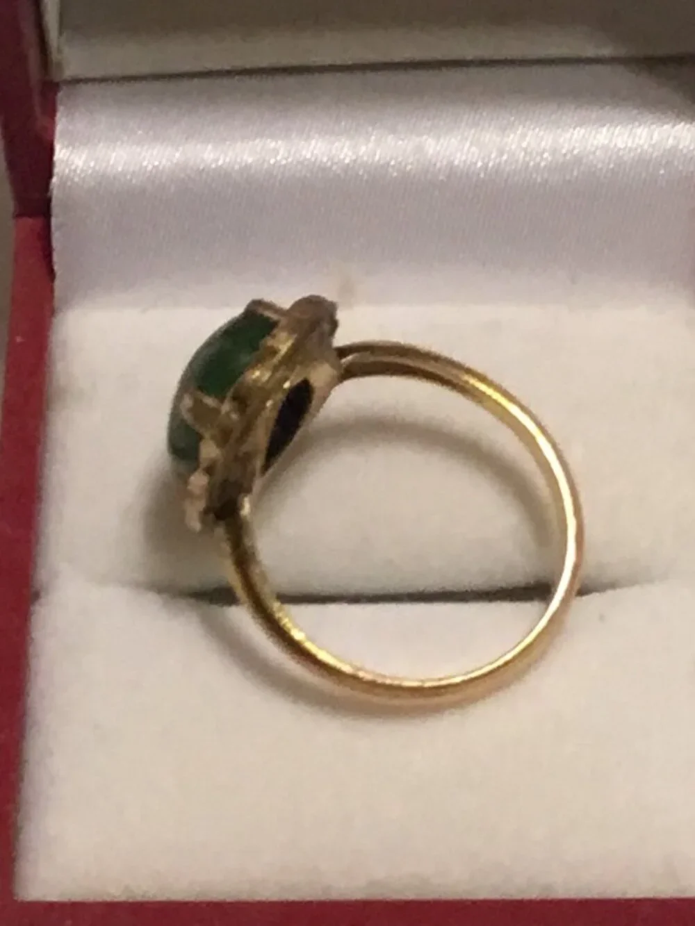 Vintage antique 10K gold filled ring with large oval green stone size 7